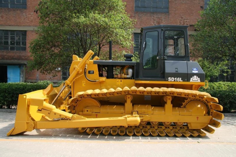 Бульдозер гусеничный Shantui sd16