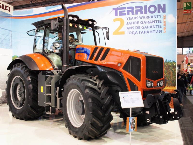 Трактор Terrion ATM 7360