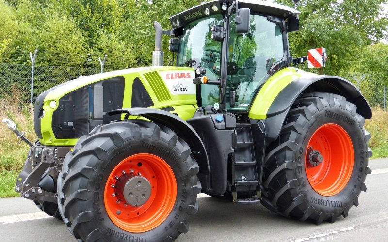 CLAAS Axion 950