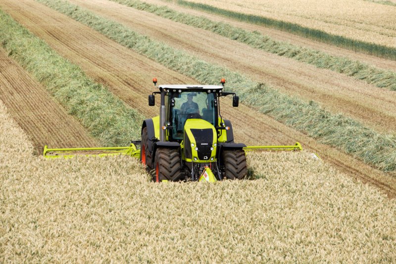 Axion 950-920 трактор