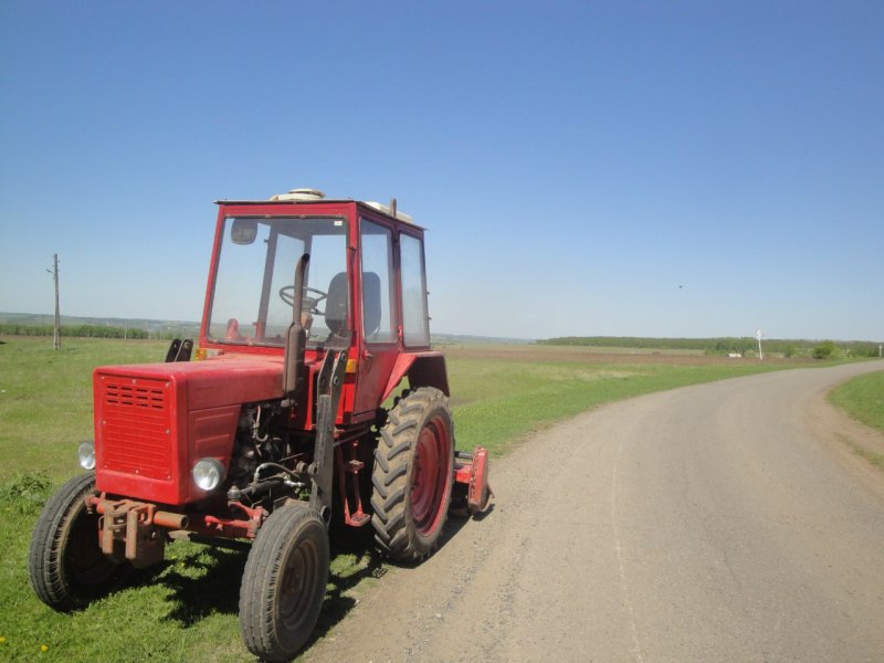 Трактор т225