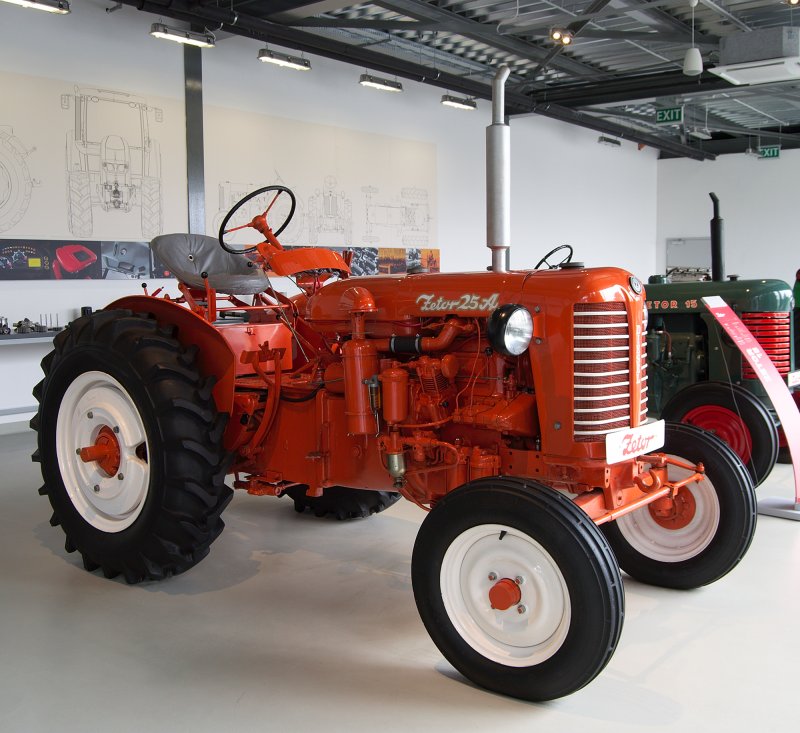 Kovap модель трактор Zetor 25a