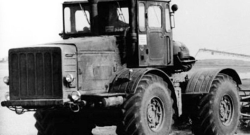 Кировец к 700 в 1962 на заводе