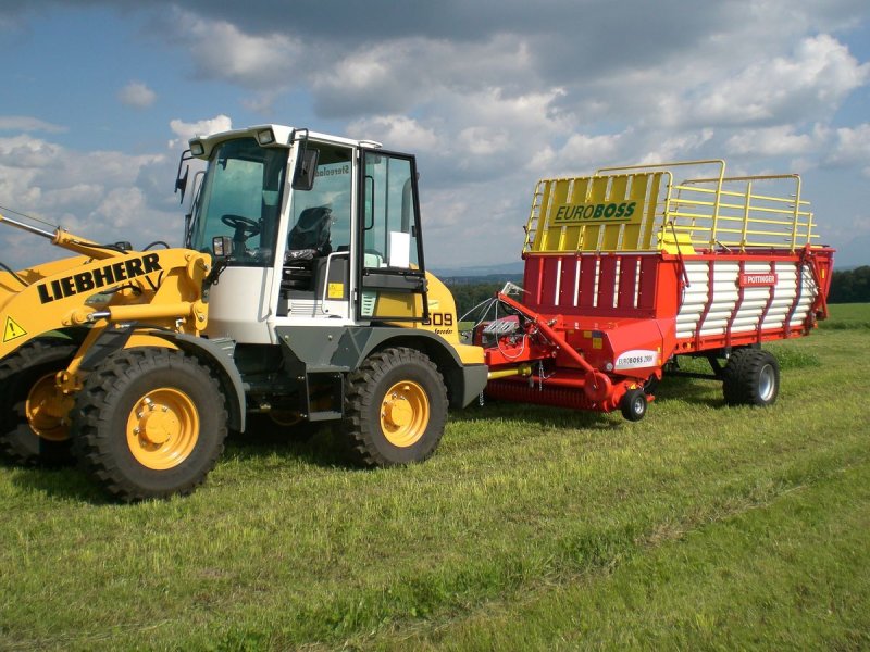 Трактор Liebherr l551