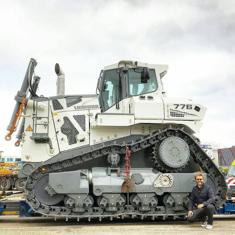 Бульдозер Либхер 776