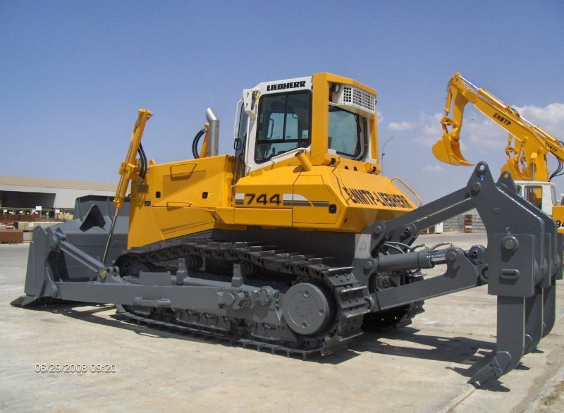 Бульдозер Liebherr PR 744