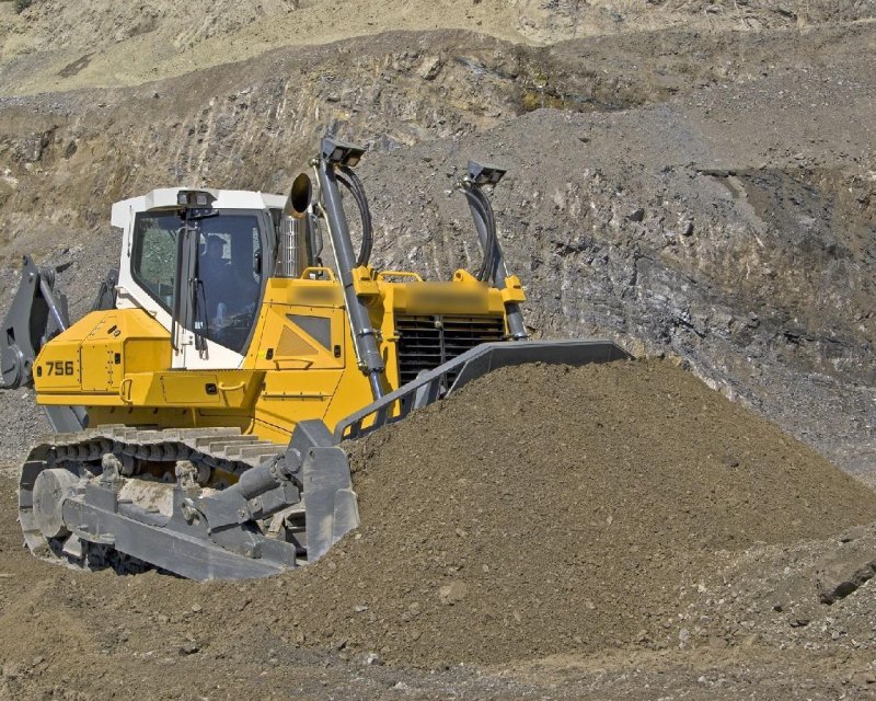 Либхер бульдозер 40 тонн