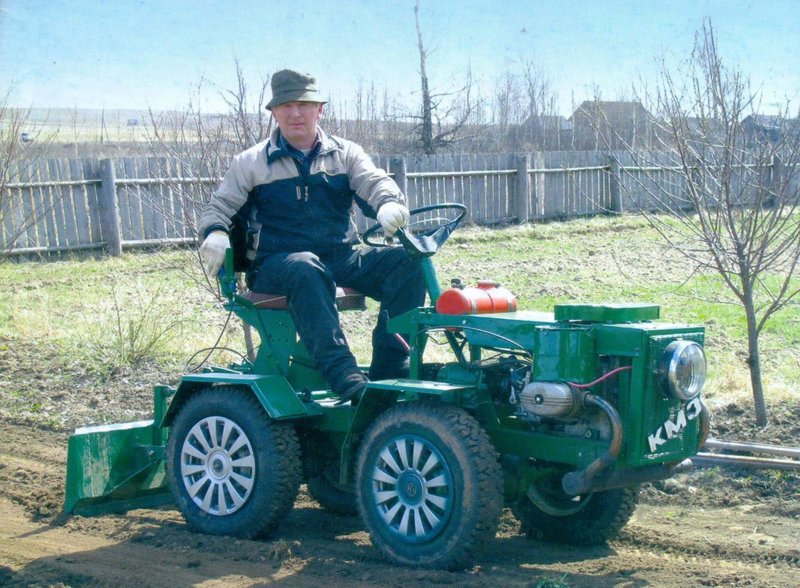 Минитрактор Евгений Шишкин