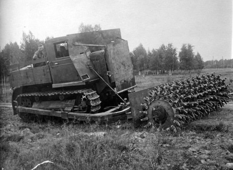 Сталинец-2 артиллерийский тягач