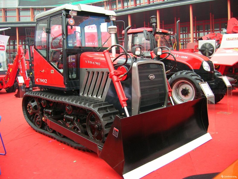 YTO гусеничный трактор c902 (