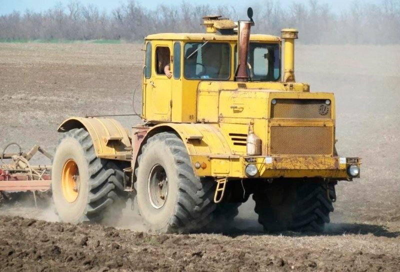 К700 Кировец трактор