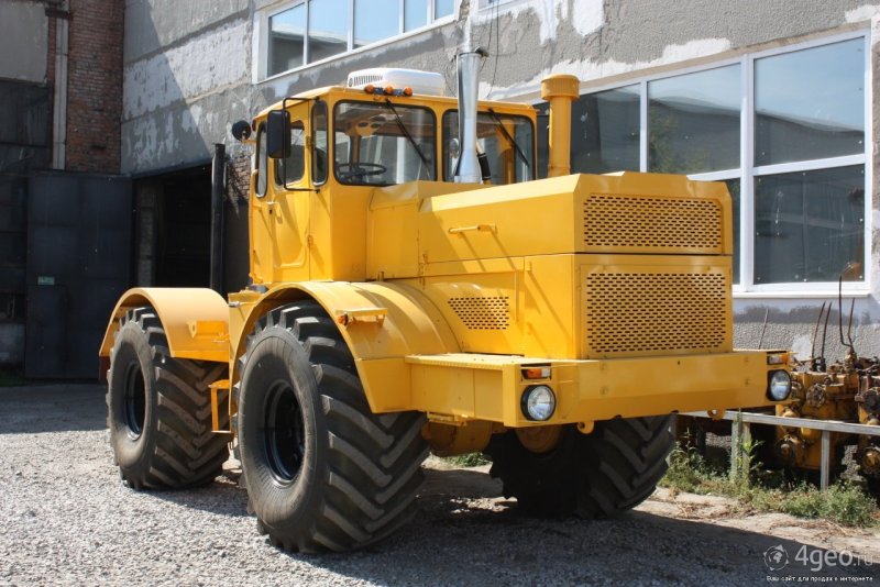 К700 Кировец трактор
