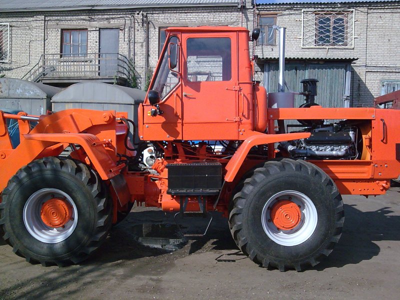 Трактор ХТЗ т156