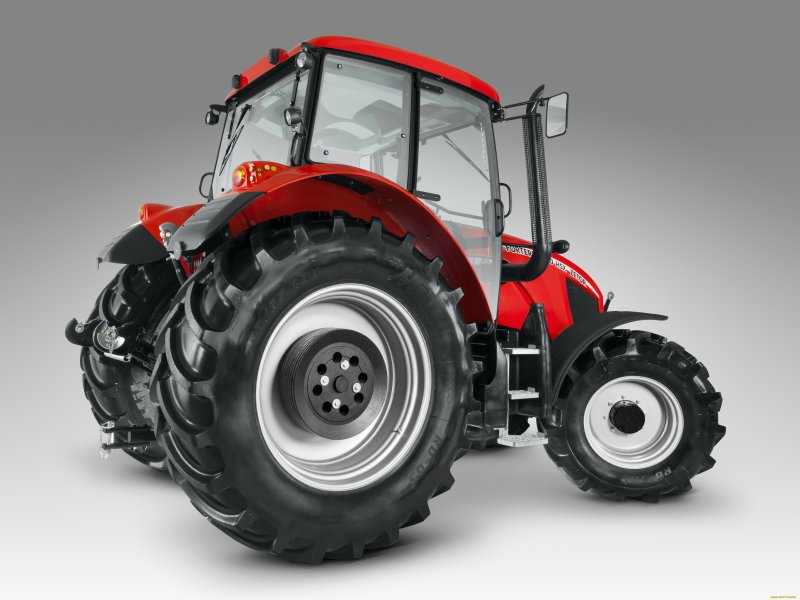 Трактор Zetor Forterra
