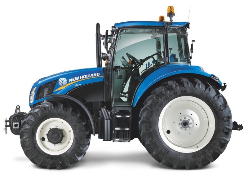Трактор New Holland t05