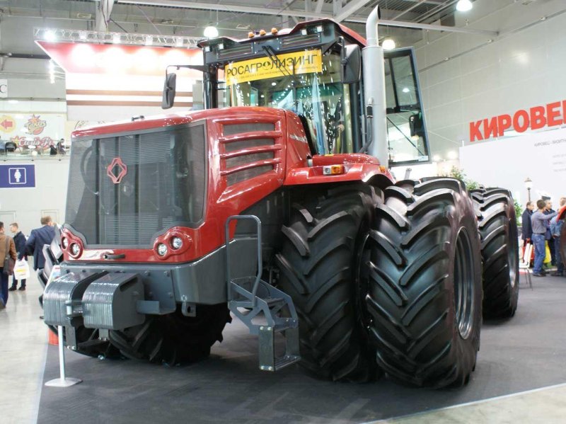 Трактор Кировец к 742