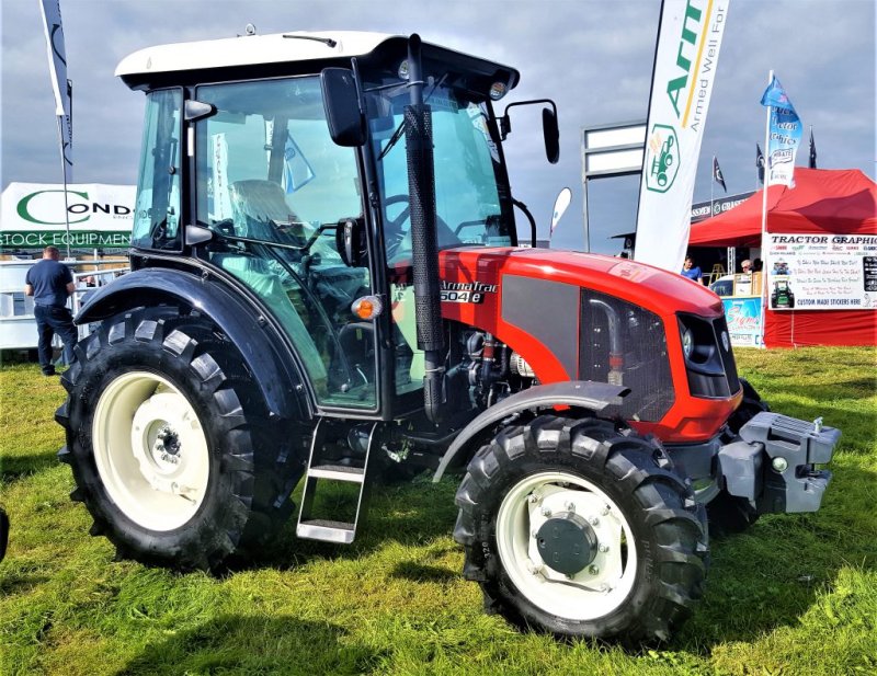 ARMATRAC 584e