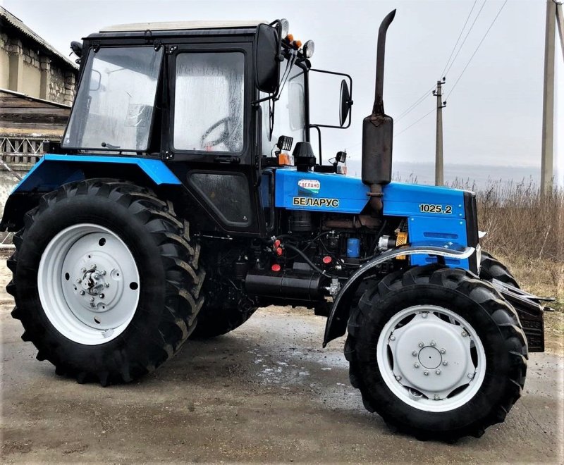 Беларус-1221 трактор