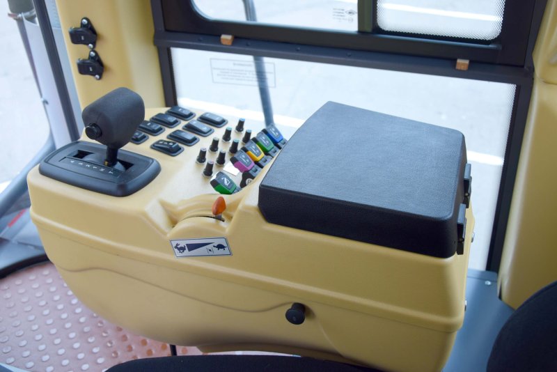 Кировец к 525 кабина