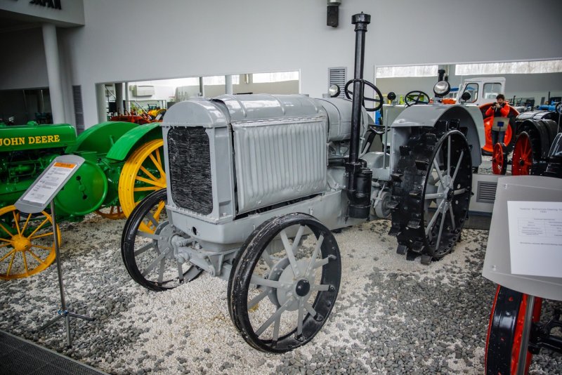 ХТЗ 15 30 трактор