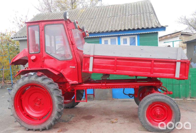 Подножка для трактора т-16
