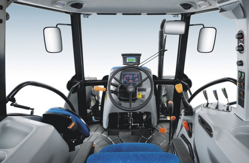 New Holland 110 кабина