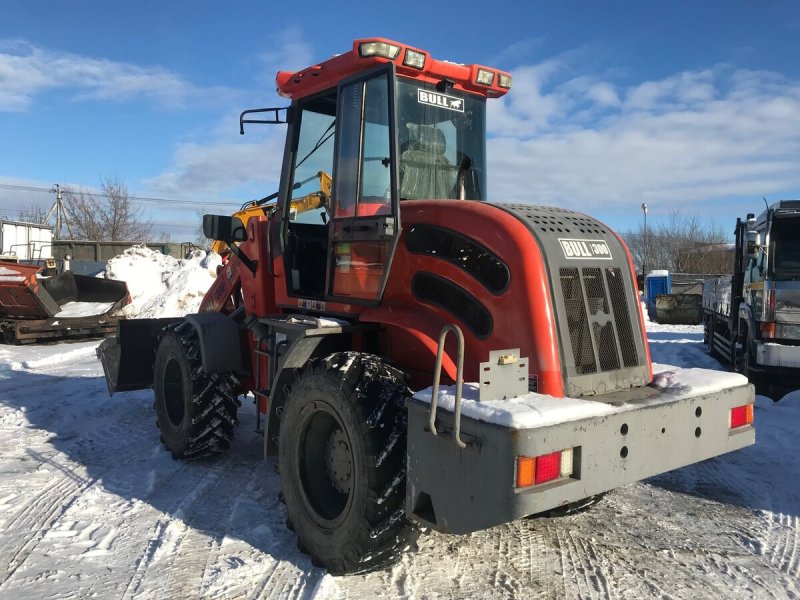 Погрузчик bull SL 300