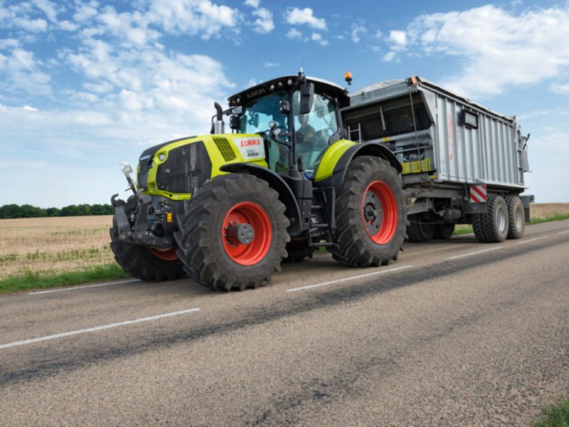 Трактор CLAAS Axion