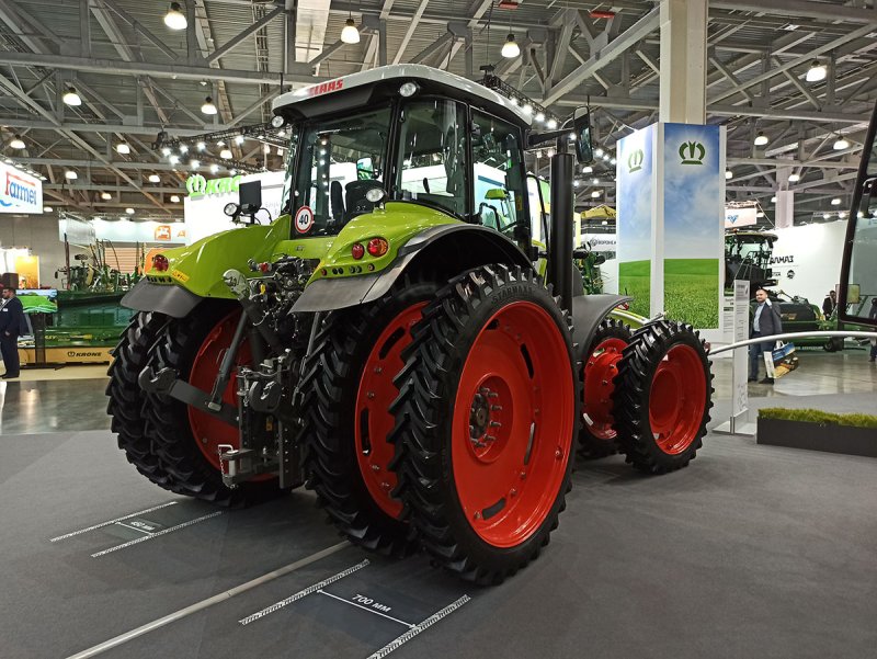 CLAAS Axion 850