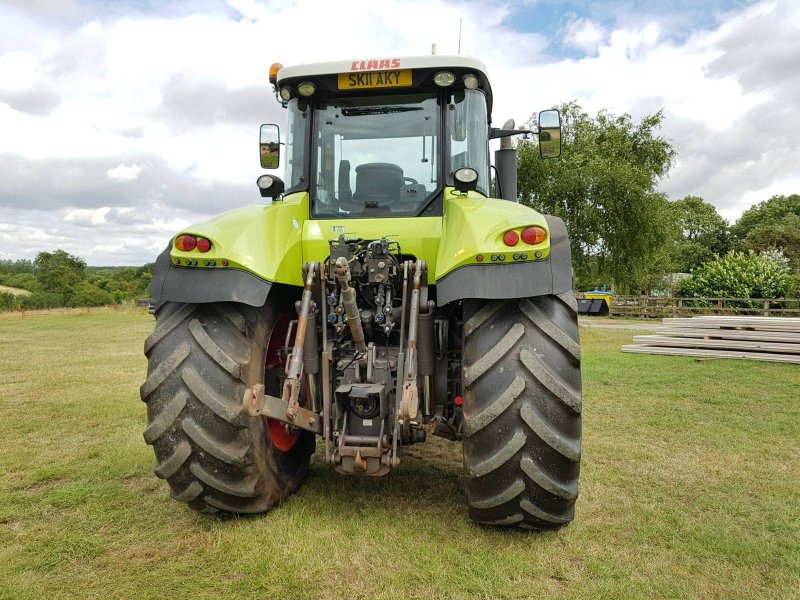 CLAAS Axion 850