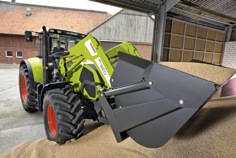 CLAAS Axion 850