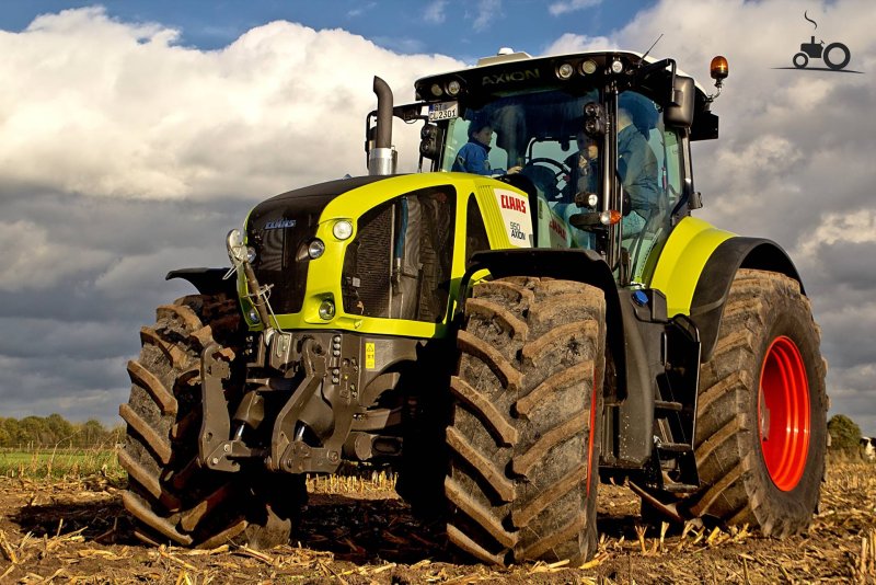 CLAAS Axion 950