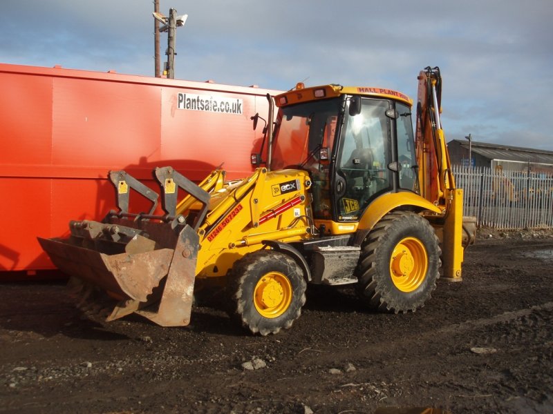 Фронтальный погрузчик JCB 3cx