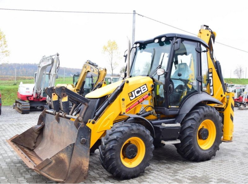 JCB 4cx вид спереди на прозрачном фоне