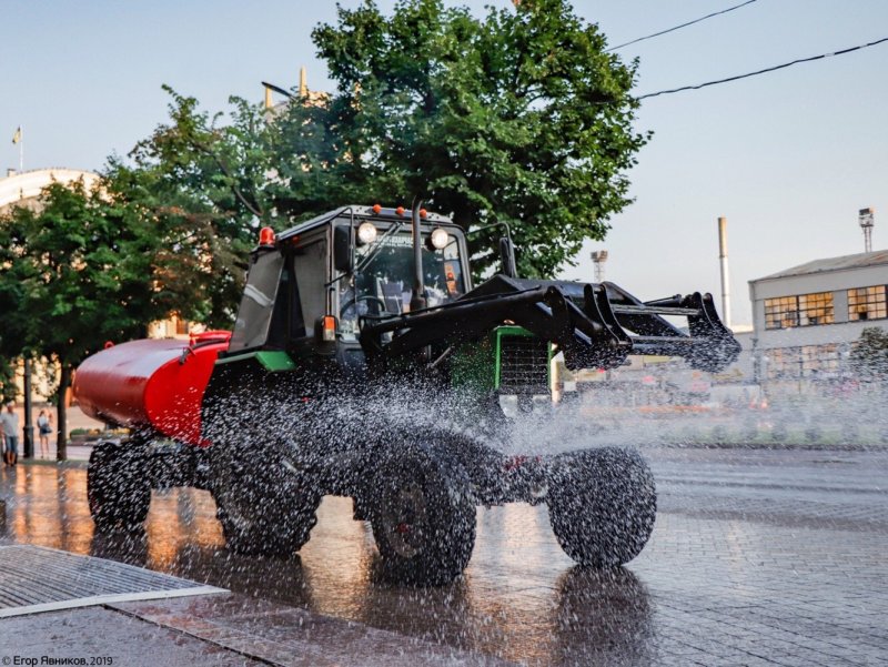 МТЗ 821 прицеп поливалка
