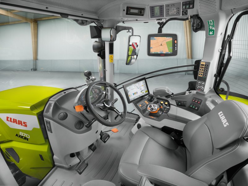 CLAAS Axion 850 кабина