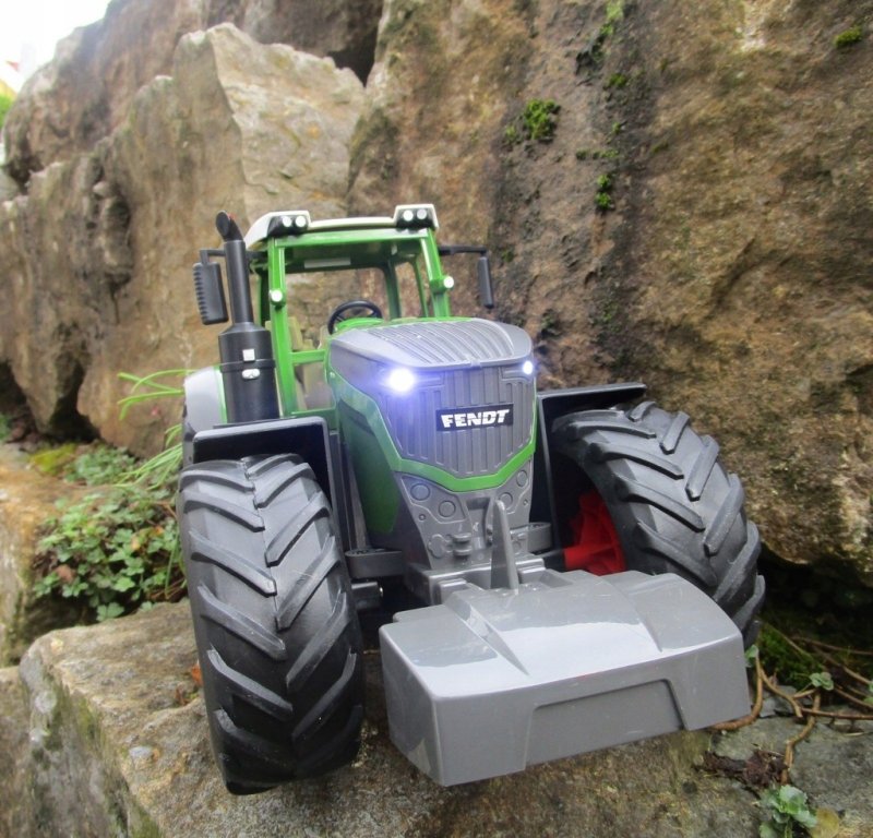 Трактор "Fendt 1050 Vario"