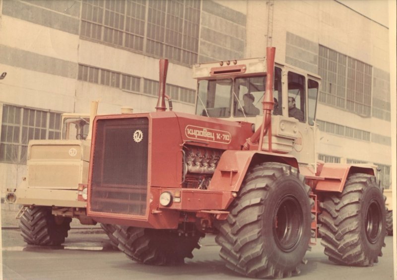 Трактор Кировец к 710