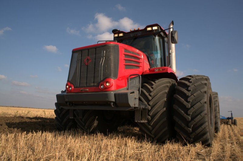 Трактор Кировец к 744 р 4