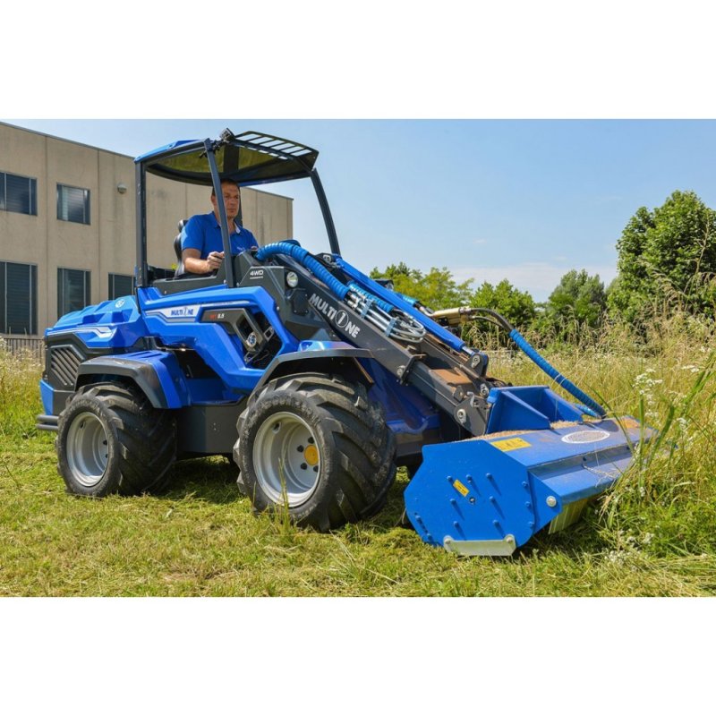 Минипогрузчик MULTIONE 9.5SD