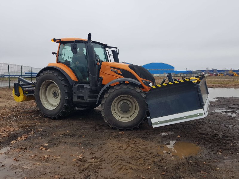 Мульчер на базе трактора Valtra t-191-h