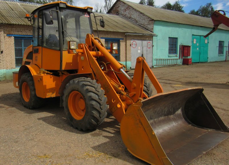 Советский трактор погрузчик