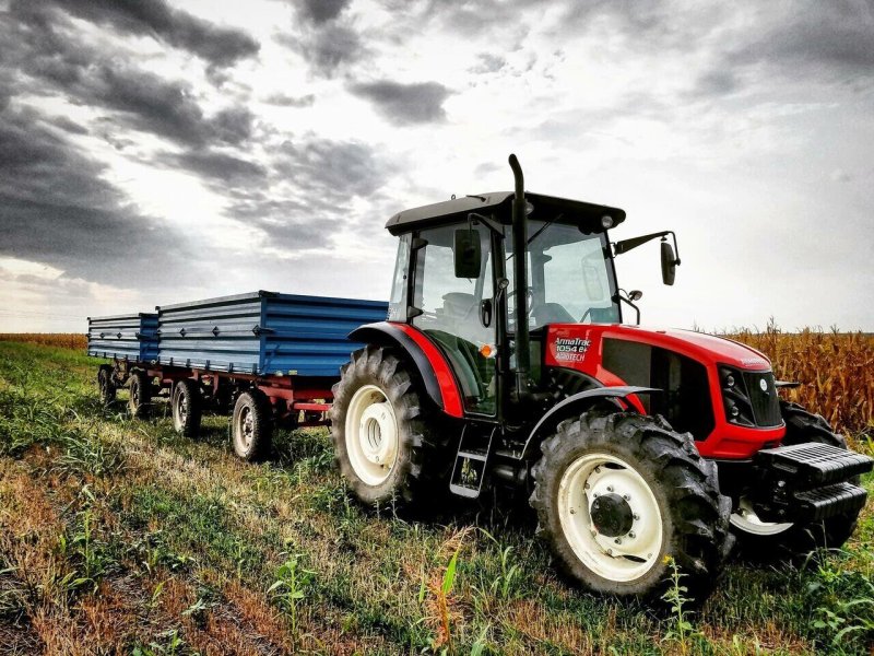 Трактор ARMATRAC 1054