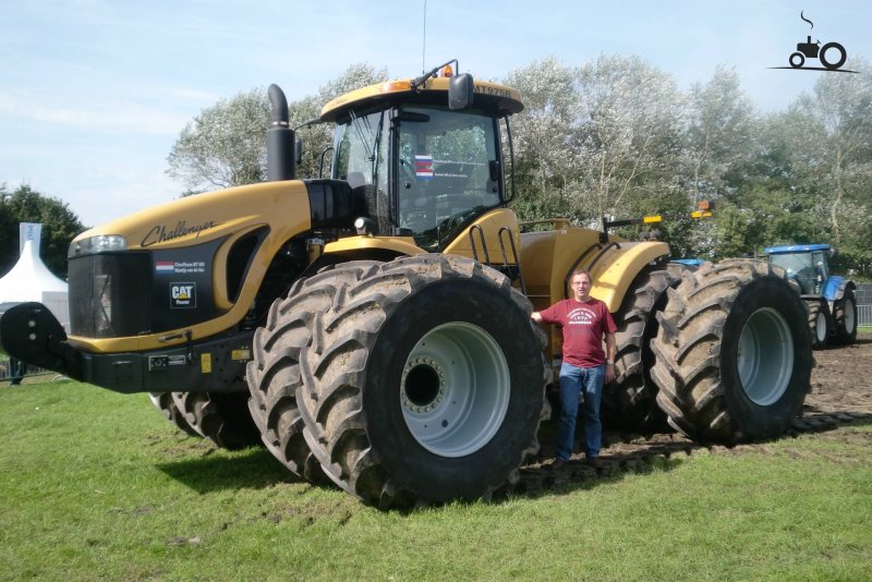 Challenger MT 975