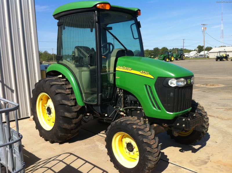 John Deere 4720