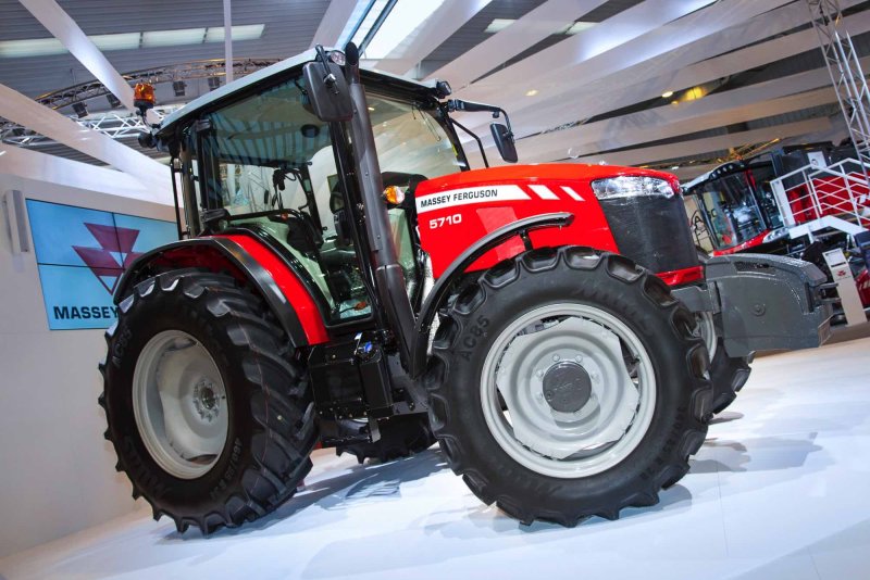 Трактор Massey Ferguson 7622s