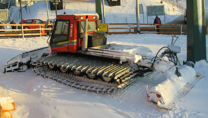 Ратрак для лыжных трасс