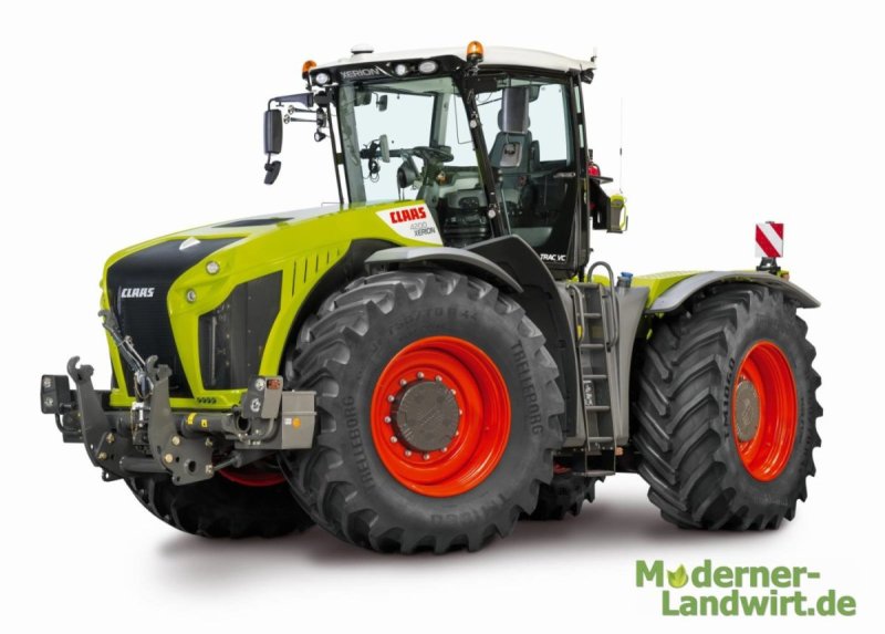 Трактор CLAAS Xerion