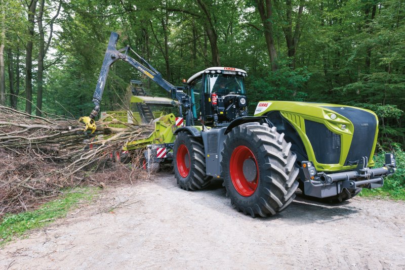Трактор CLAAS Xerion 4000