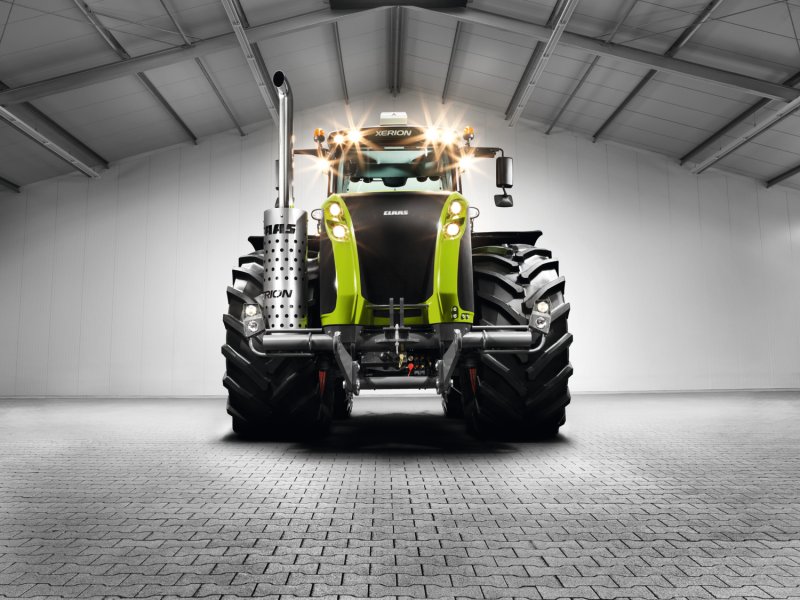 Трактор CLAAS Xerion 5000